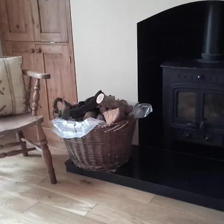 5 Ellesmere Avenue بيت للعطل *